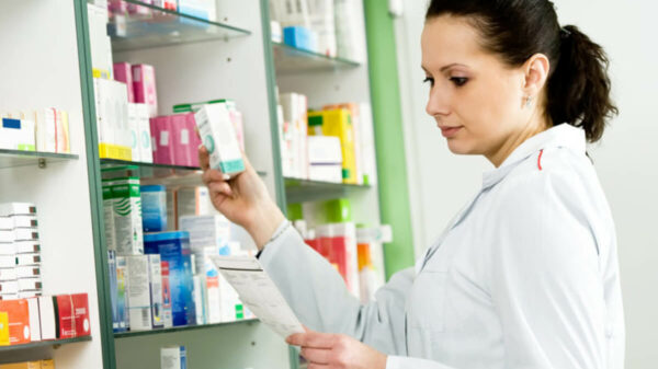 pharmacist drug recalls