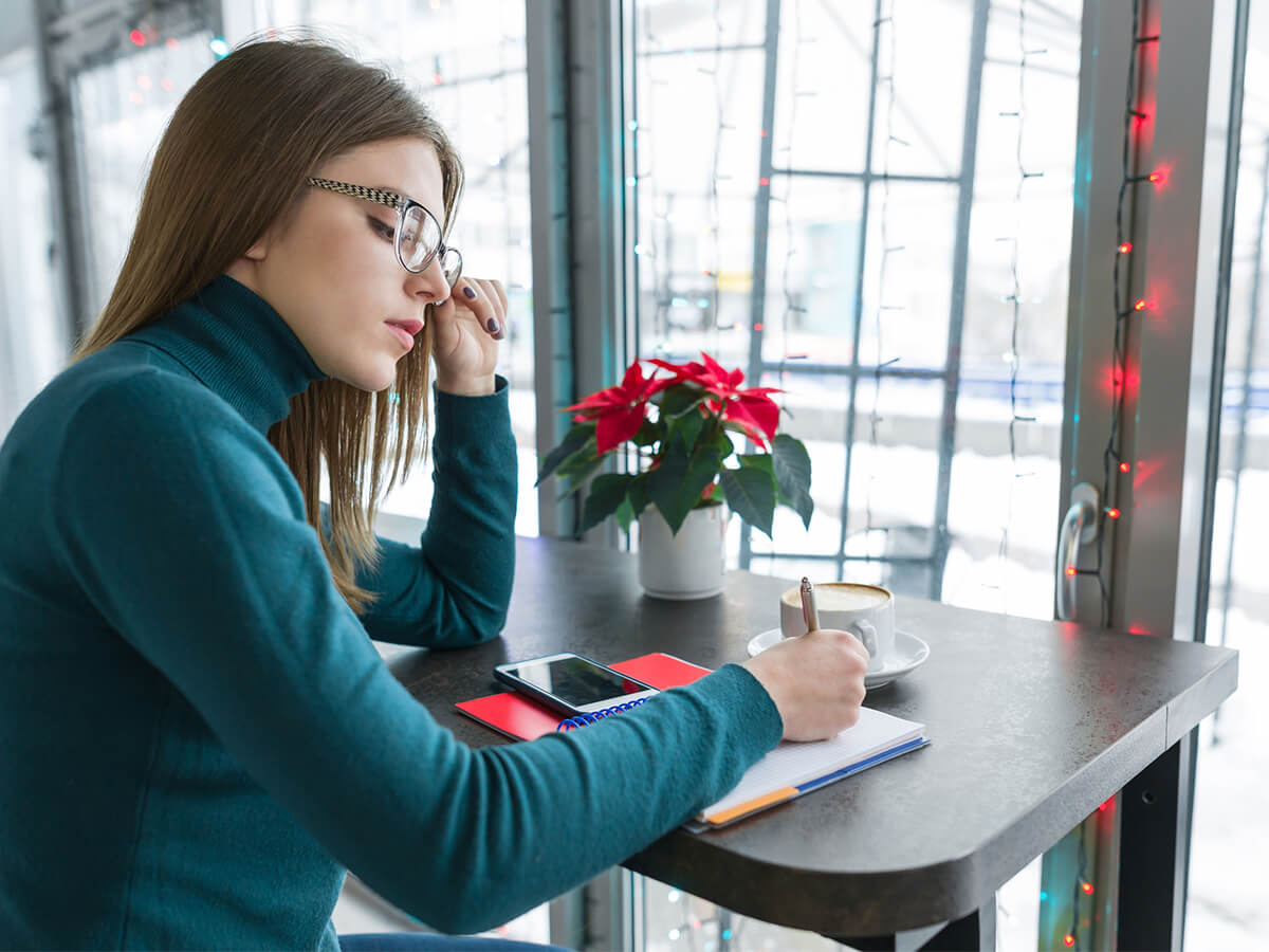 7 Ways to Survive Studying During the Holidays